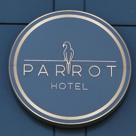 Hotel Parrot Рашин Екстериор снимка